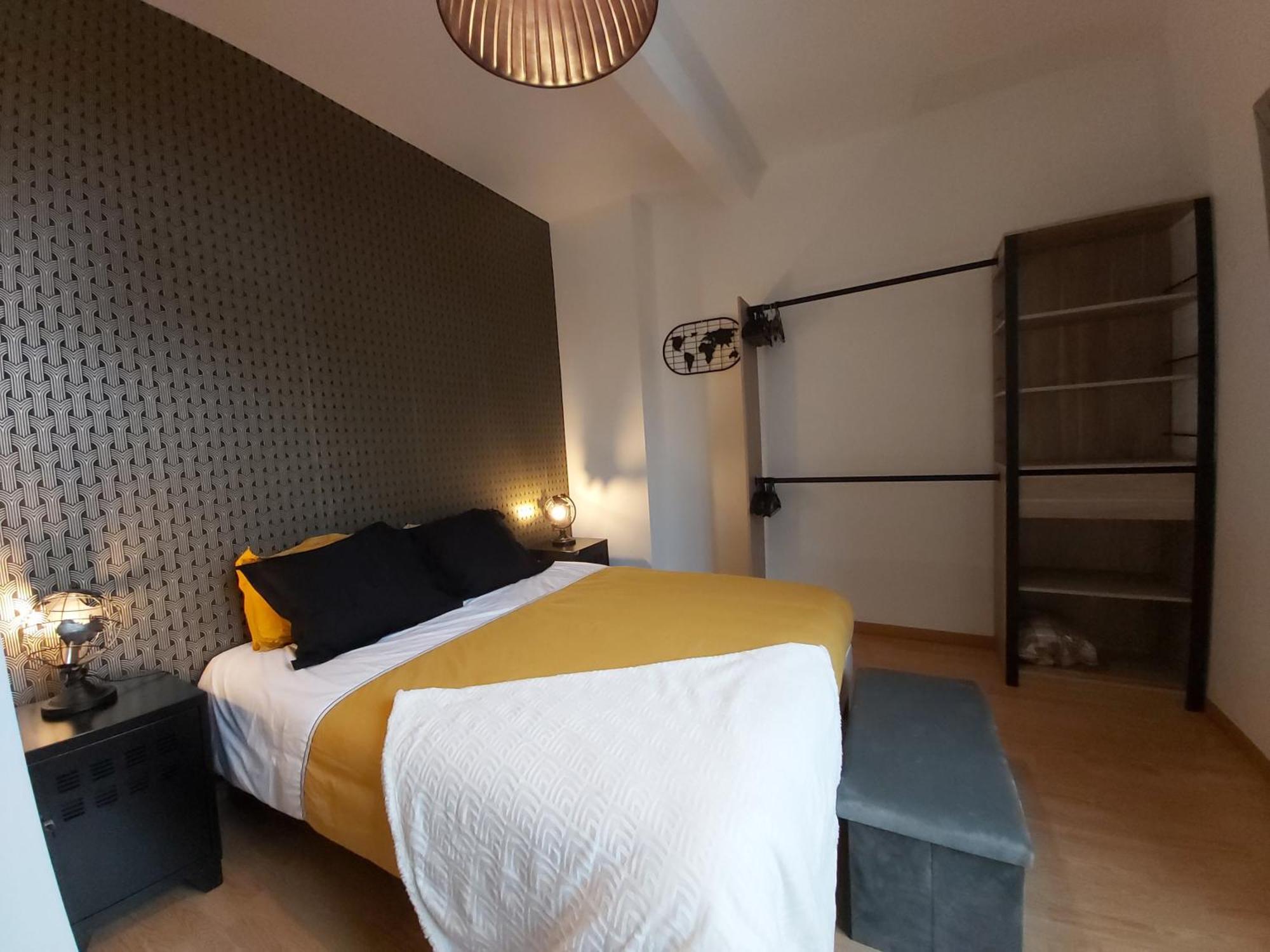 Le Saint-Georges Apartment วีย์ฟร็องเช-เดอ-ฮูแอเก ห้อง รูปภาพ